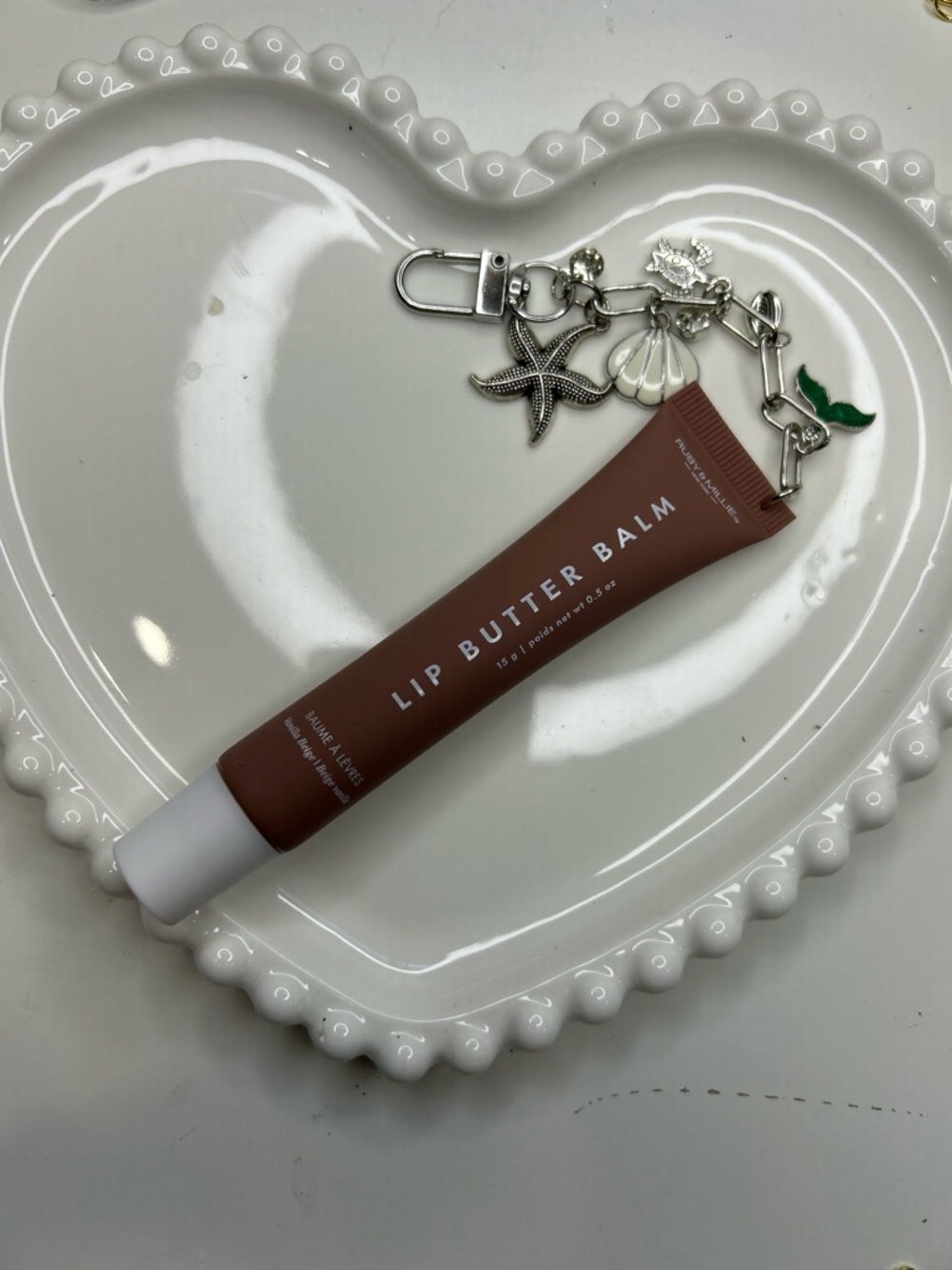 Ruby&Millie Lip Butter Balm in Vanilla Beige Nautical Silver Charm Keychain